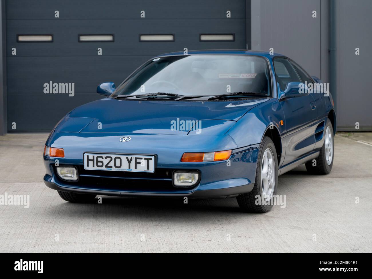 1990 Toyota MR2 Mk2 Japanese sports car Stock Photo - Alamy