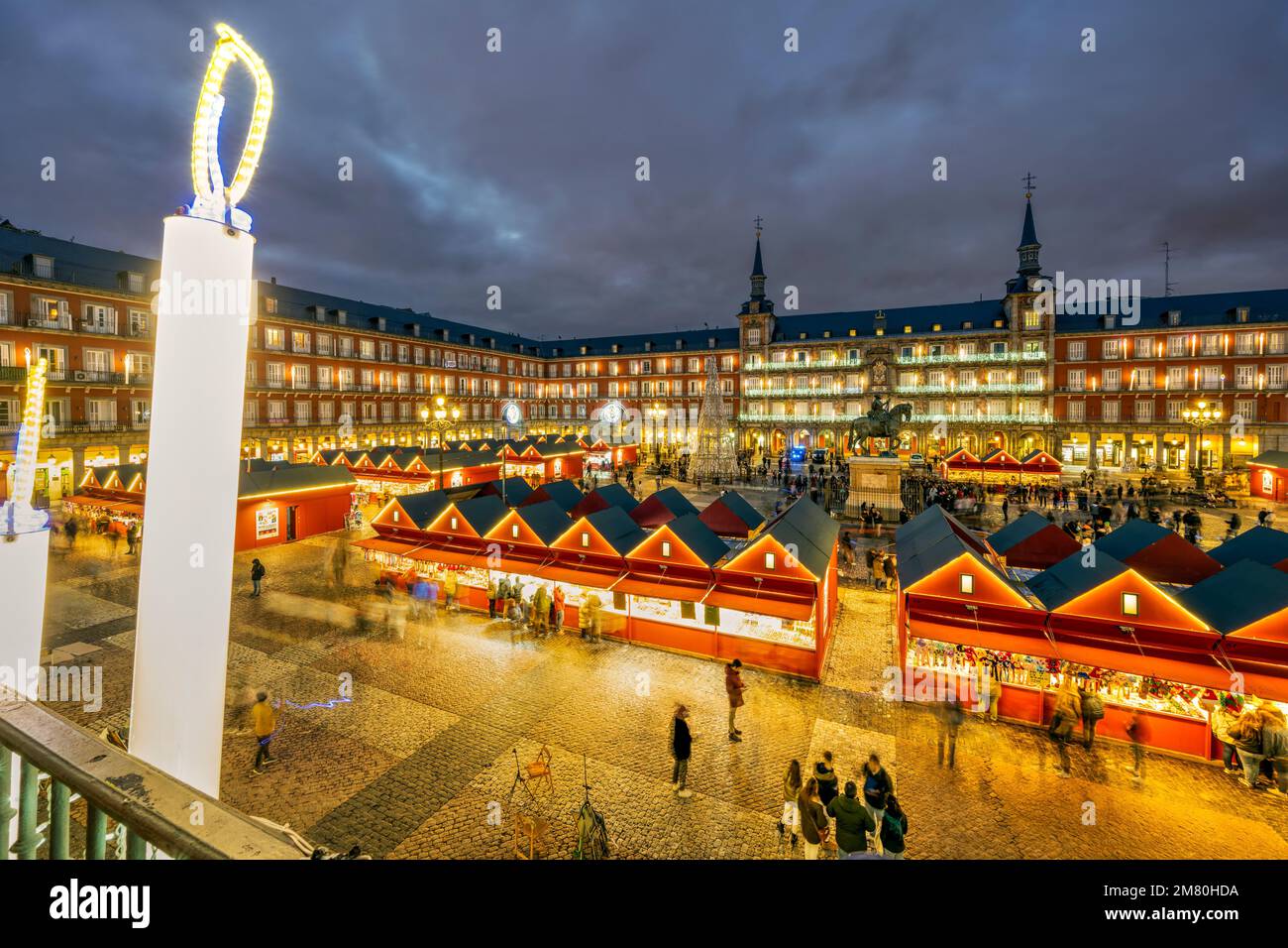 Christmas market at Plaza Mayor, Madrid, Spain Stock Photo Alamy