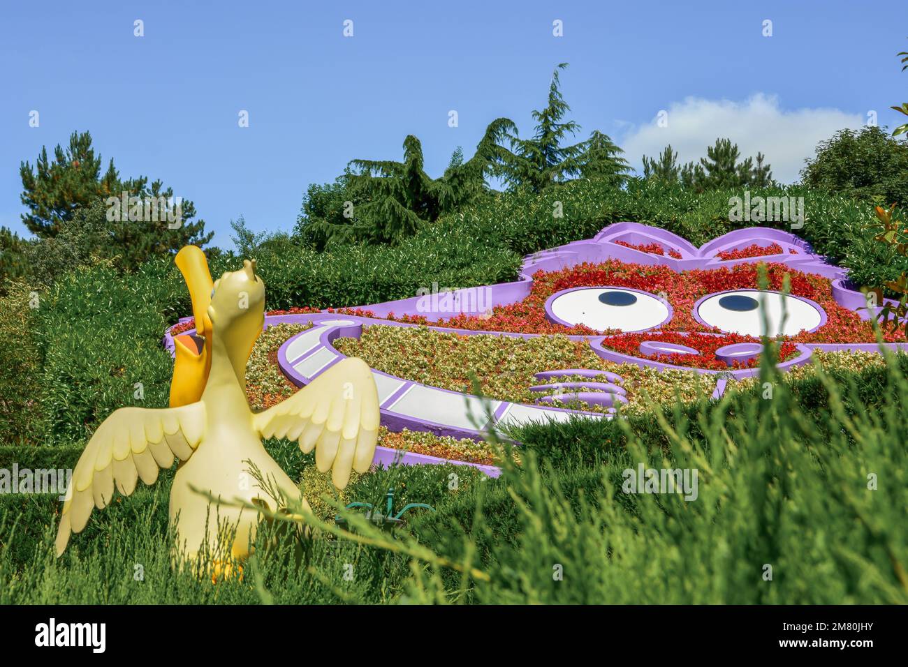 The "Alice in Wonderland" Cheshire Cat in Disneyland theme park in