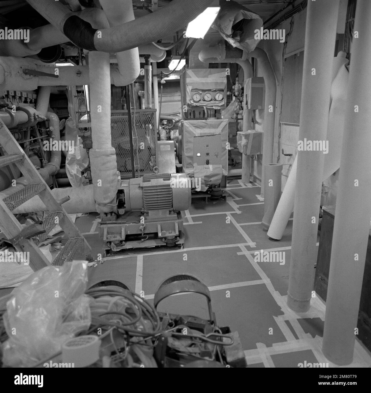 Air conditioning service maintenance Black and White Stock Photos