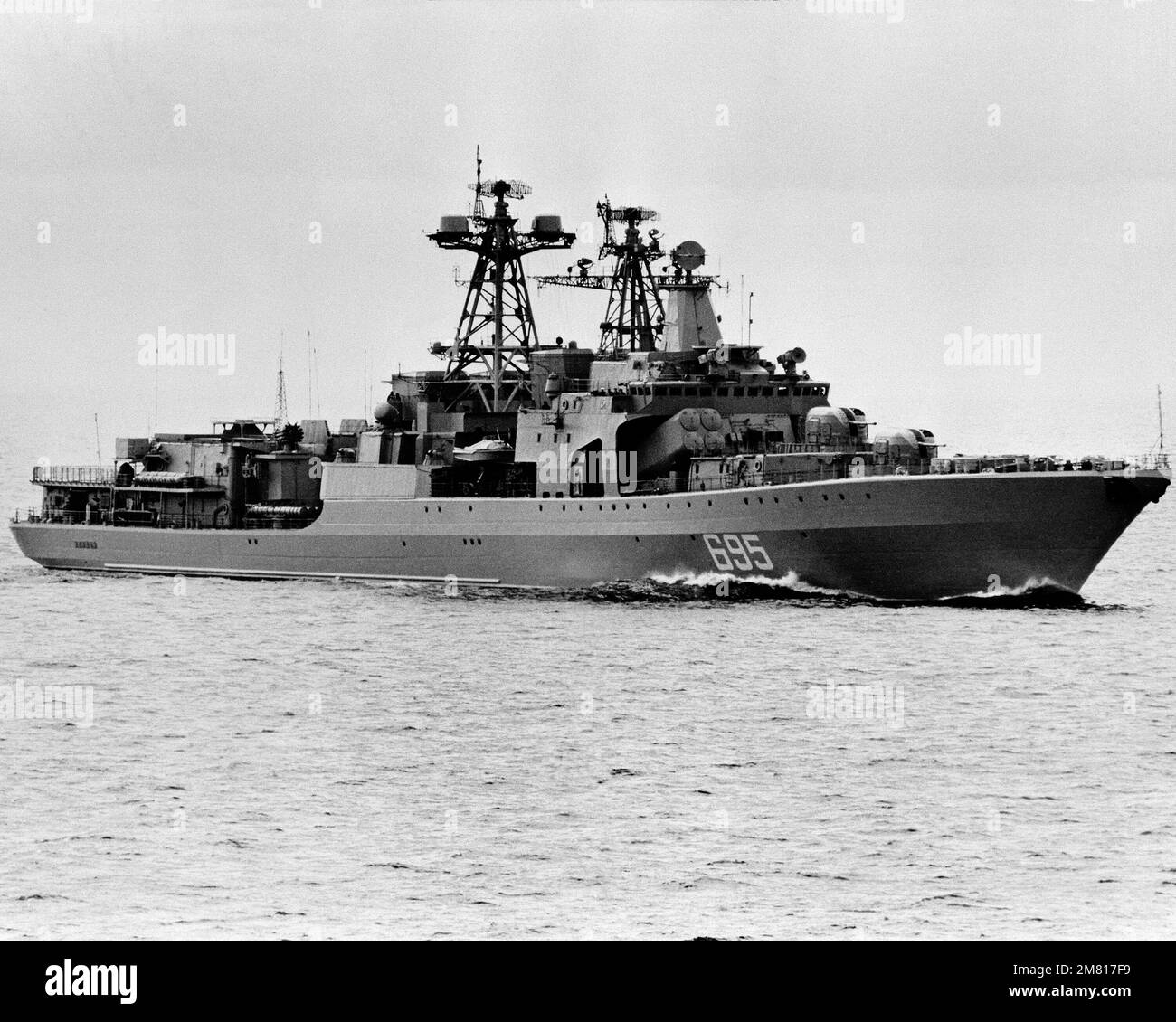 A starboard bow view of the Soviet Udaloy class cruiser 695 underway. Country: Atlantic Ocean (AOC) Stock Photo