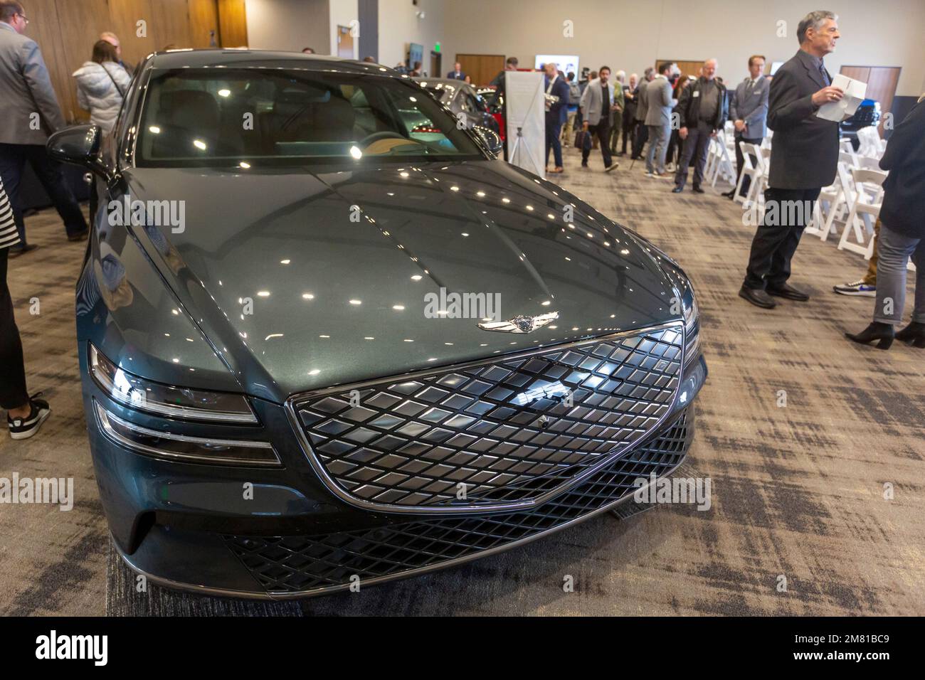 North american car truck and utility vehicle of the year hires stock