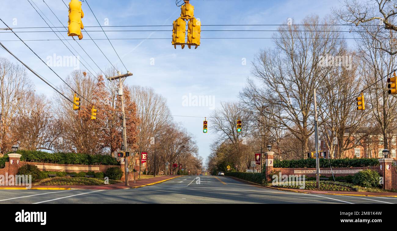 ELON, NORTH CAROLINA, USA2 JANUARY 2023 Wide angle view of street through Elon University
