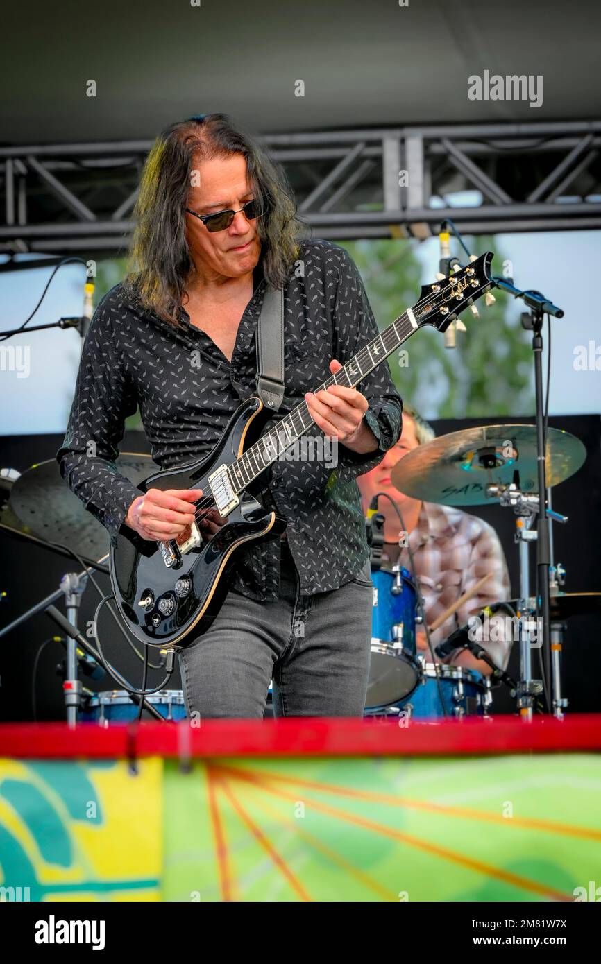 Robben Ford, electric guitar, Vancouver Folk Music Festival, Vancouver,  British Columbia, Canada Stock Photo - Alamy