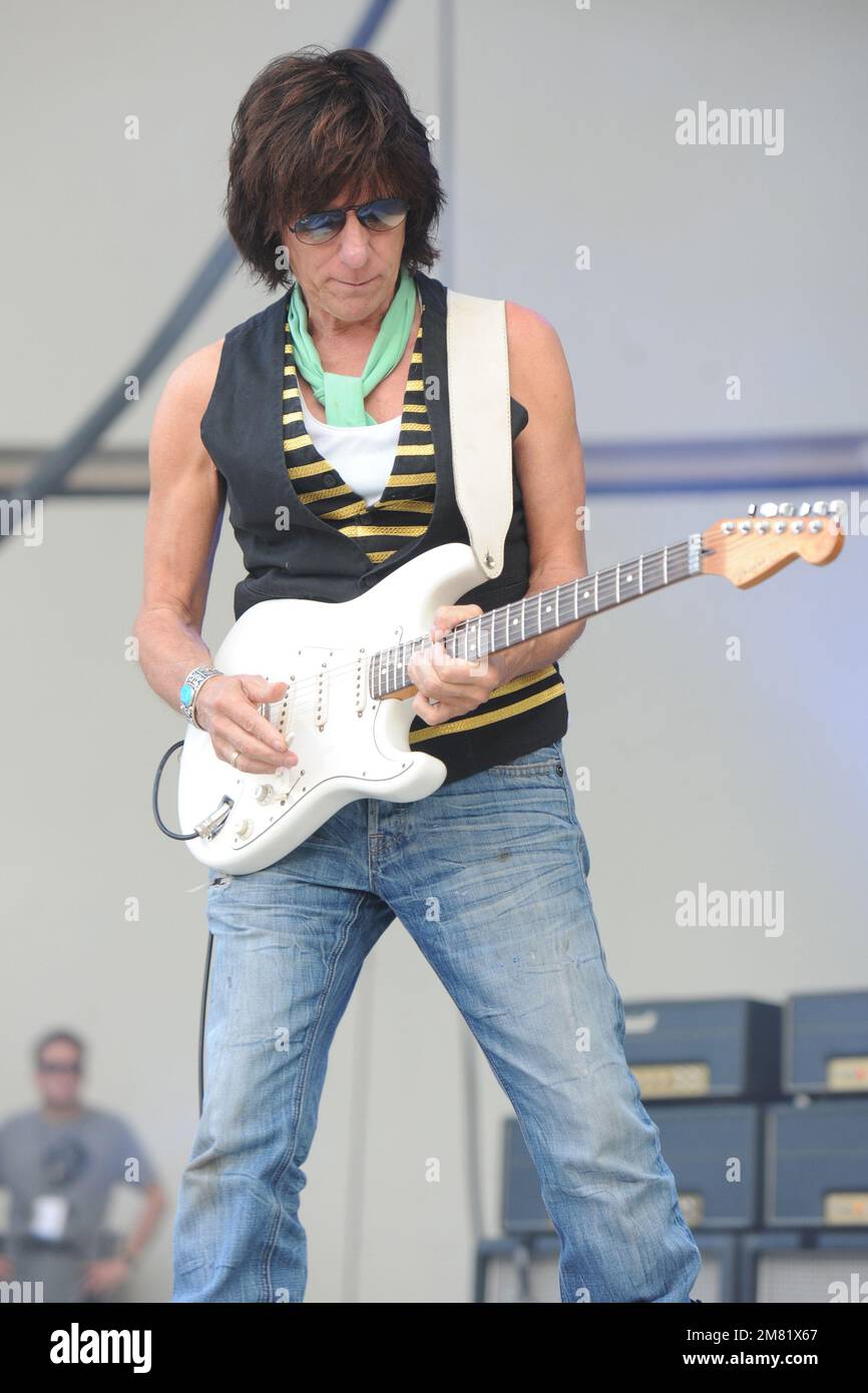 **FILE PHOTO** Jeff Beck Has Passed Away at 78. WEST PALM BEACH, FL ...