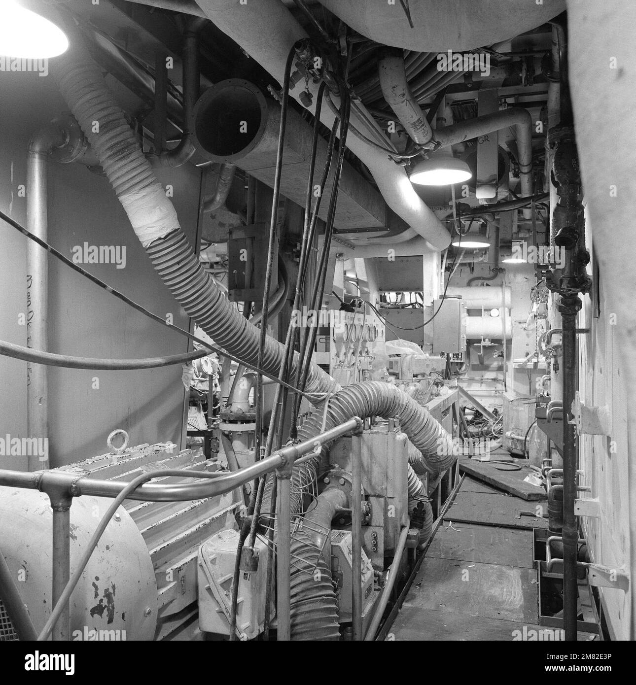 The main engine room of the guided missile frigate GARY (FFG 51). The