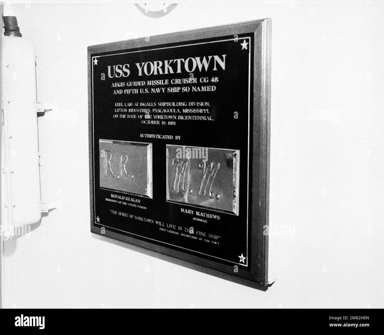 The ship's data plaque for the Ticonderoga class Aegis guided missile cruiser USS YORKTOWN (CG 48). Country: Unknown Stock Photo