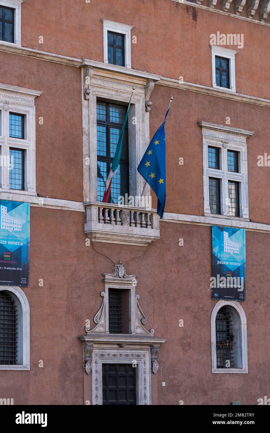 Famous venice spots hi-res stock photography and images - Alamy