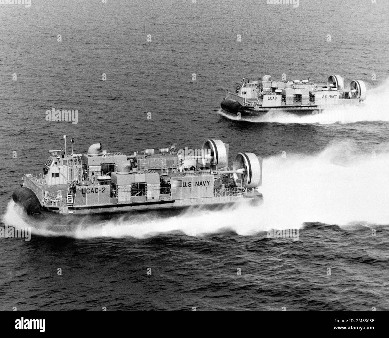 Lcac landing Black and White Stock Photos & Images - Alamy