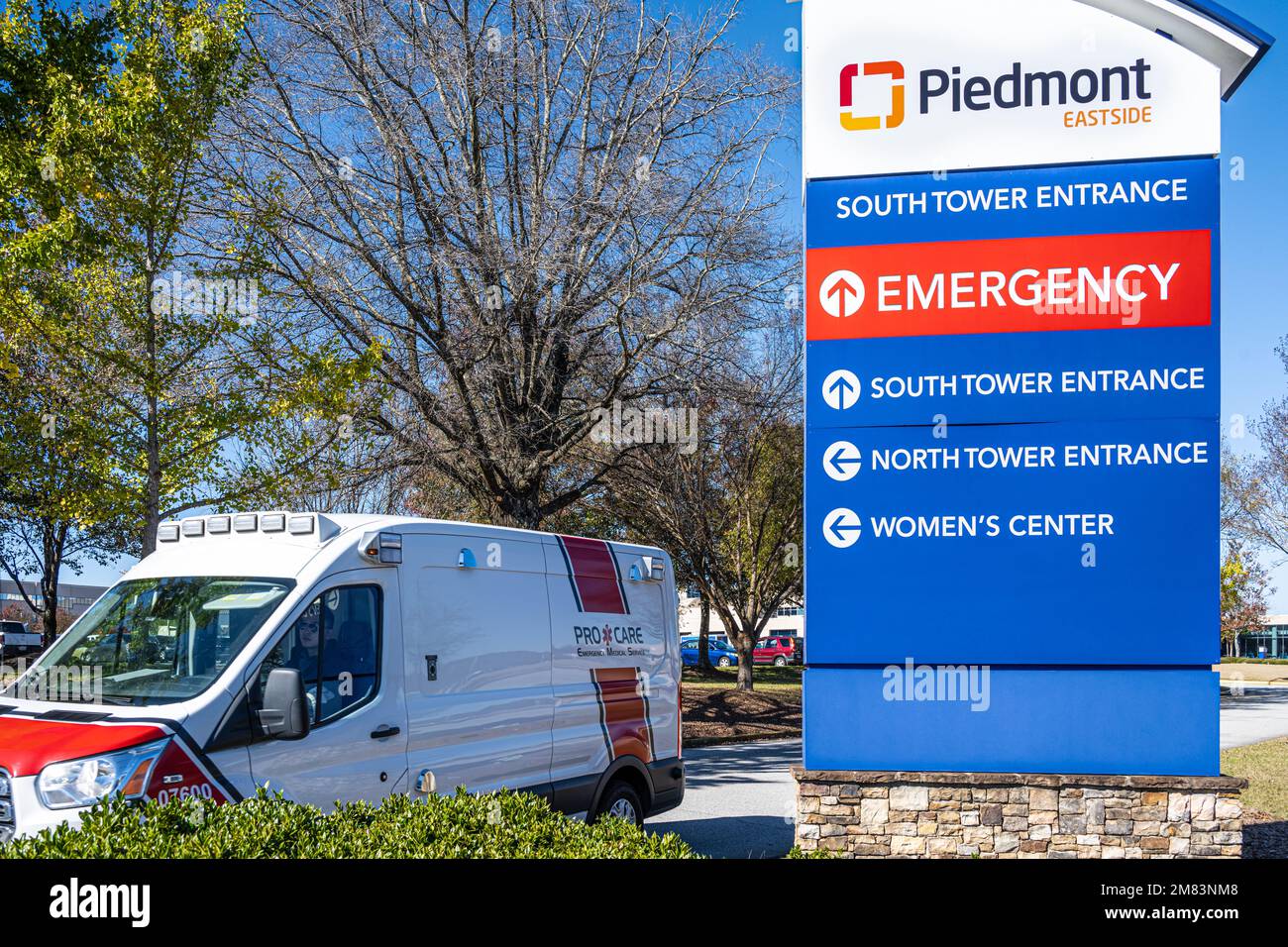 Ambulance at Piedmont Eastside Medical Center in Snellville (Metro Atlanta), Georgia. (USA) Stock Photo