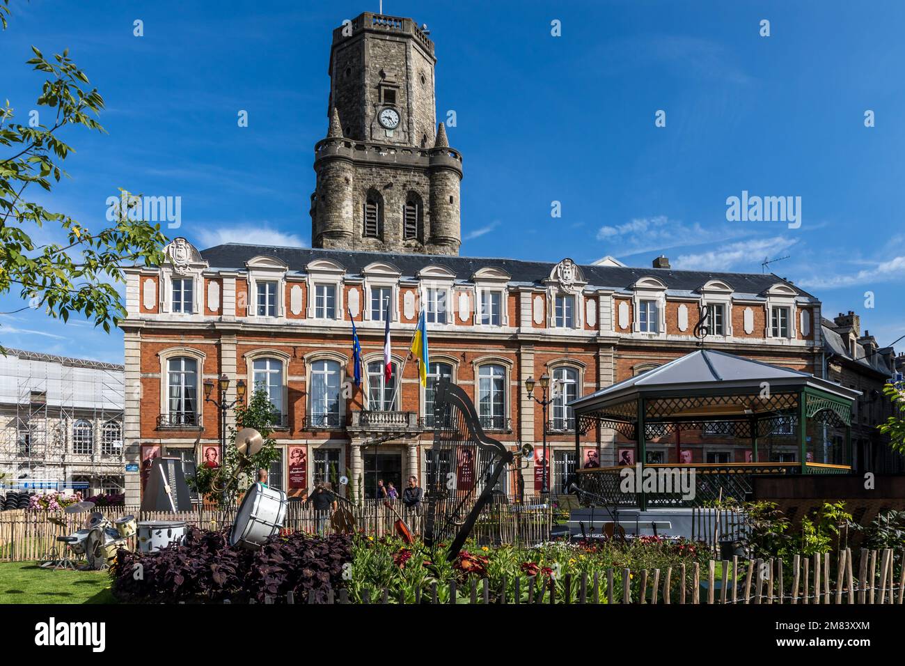CITY HALL AND BELFRY, BOULOGNE SUR MER, (62) PAS-DE-CALAIS, FRANCE Stock Photo