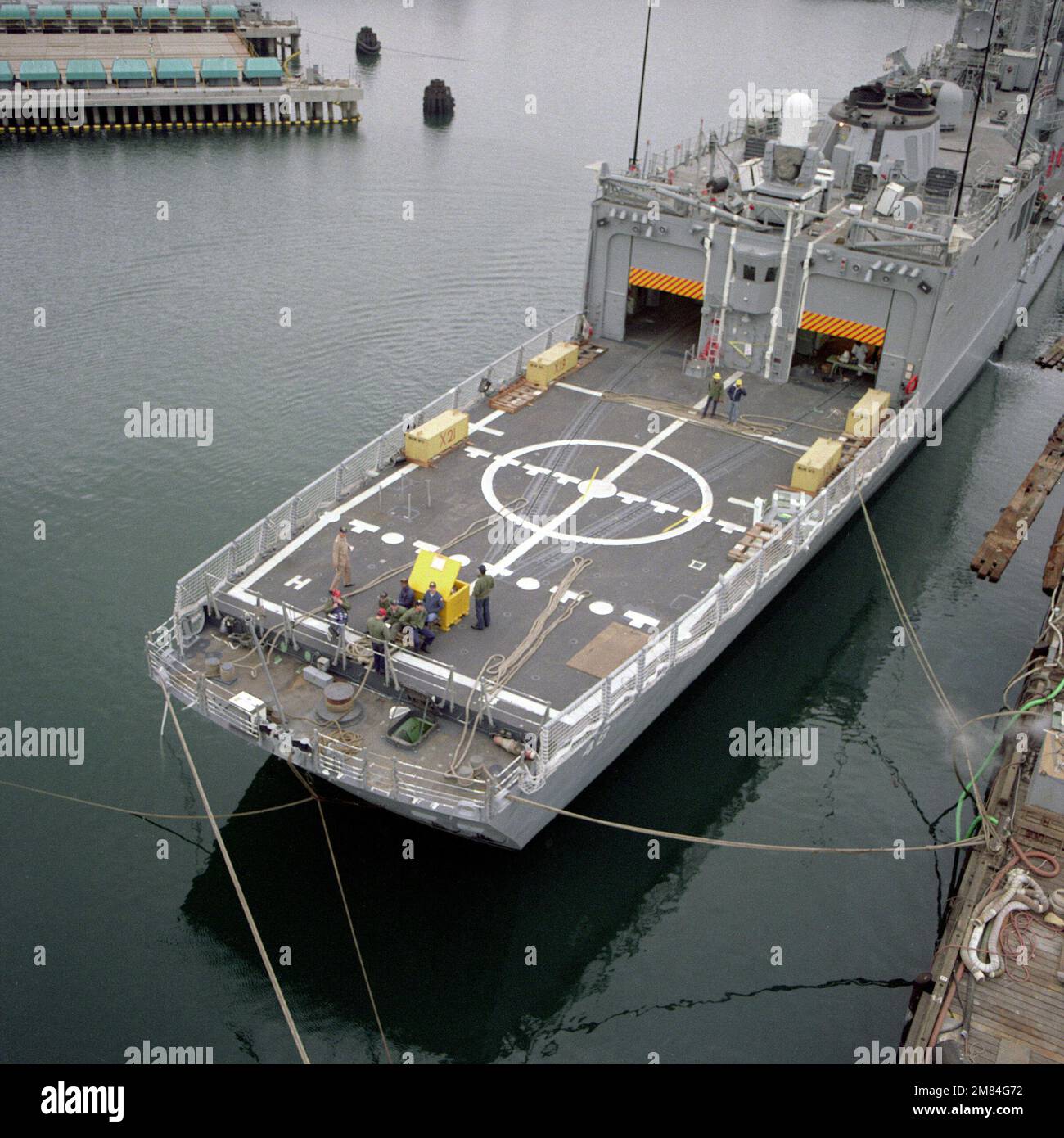 A view of the stern of the guided missile frigate USS VANDEGRIFT (FFG-48) during an inclining test. Base: Los Angeles State: California (CA) Country: United States Of America (USA) Stock Photo