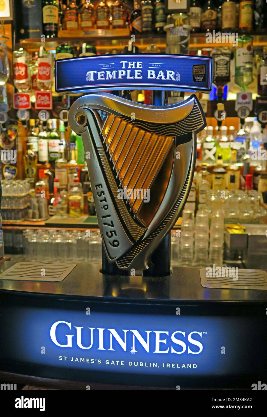 Guinness signed harp shaped bar tap at The Temple Bar, Dublin, Est 1840, 47-48 Temple Bar, Dublin 2, D02 N725, Eire, Ireland Stock Photo