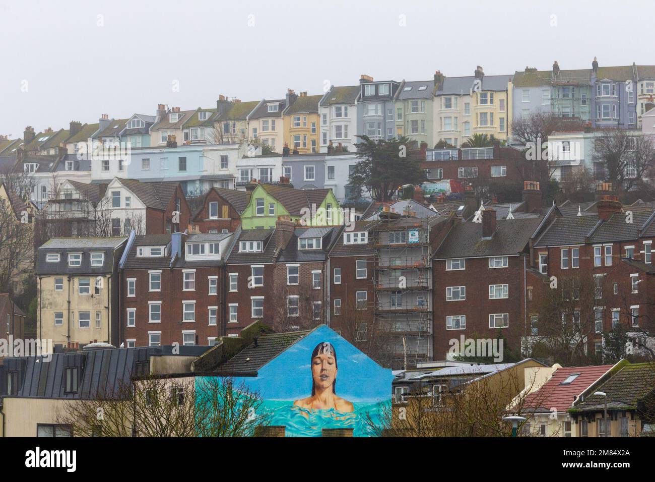 Hastings, East Sussex, UK. 12th Jan, 2023. UK Weather: Heavy rain with high winds in the coastal town of Hastings in East Sussex. High temperatures of 7°C. Dreary day on the clifftop terraces. Photo Credit: Paul Lawrenson/Alamy Live News Stock Photo