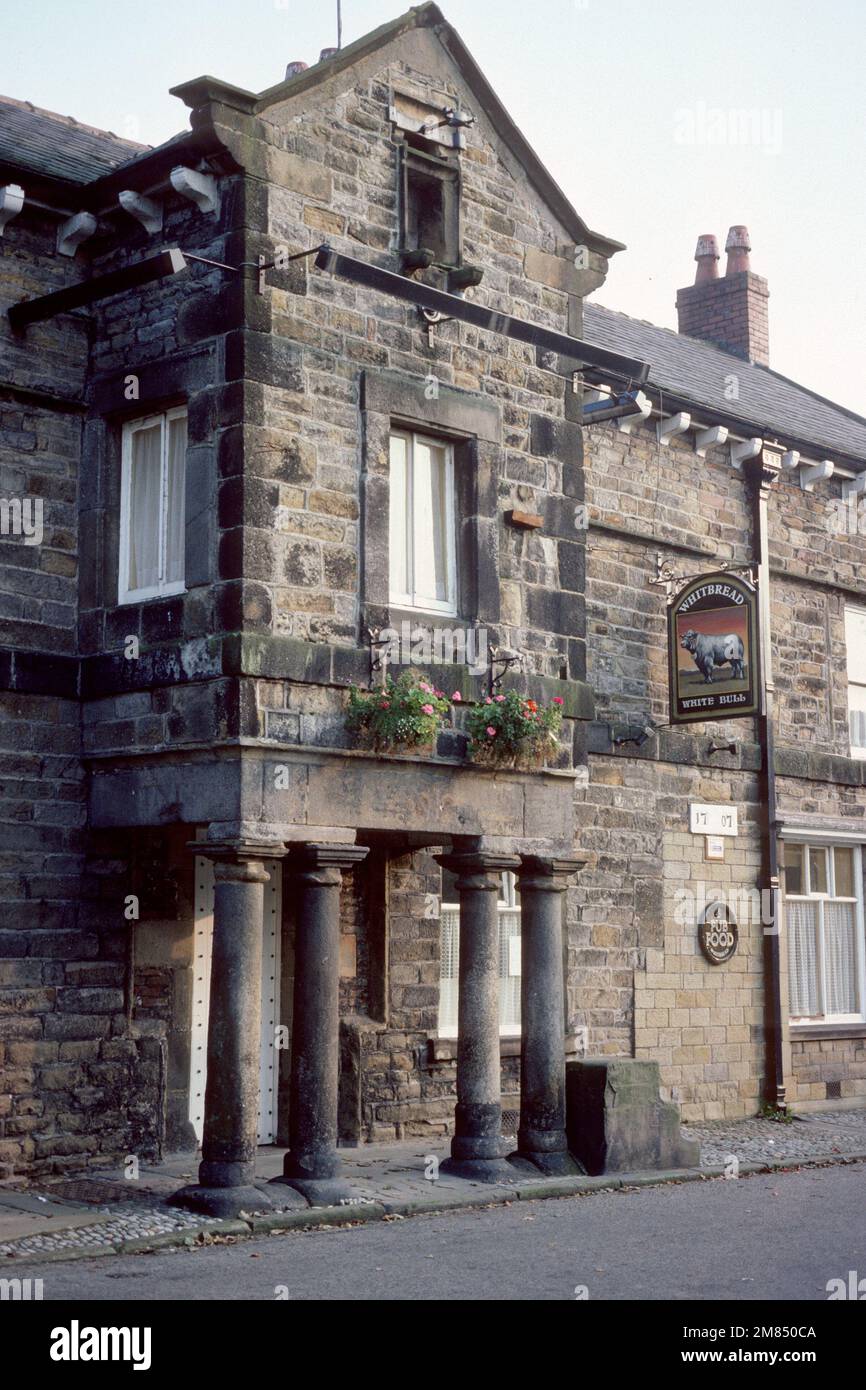 The White Bull pub, featuring Roman columns, in 1985, Ribchester, Lancashire Stock Photo