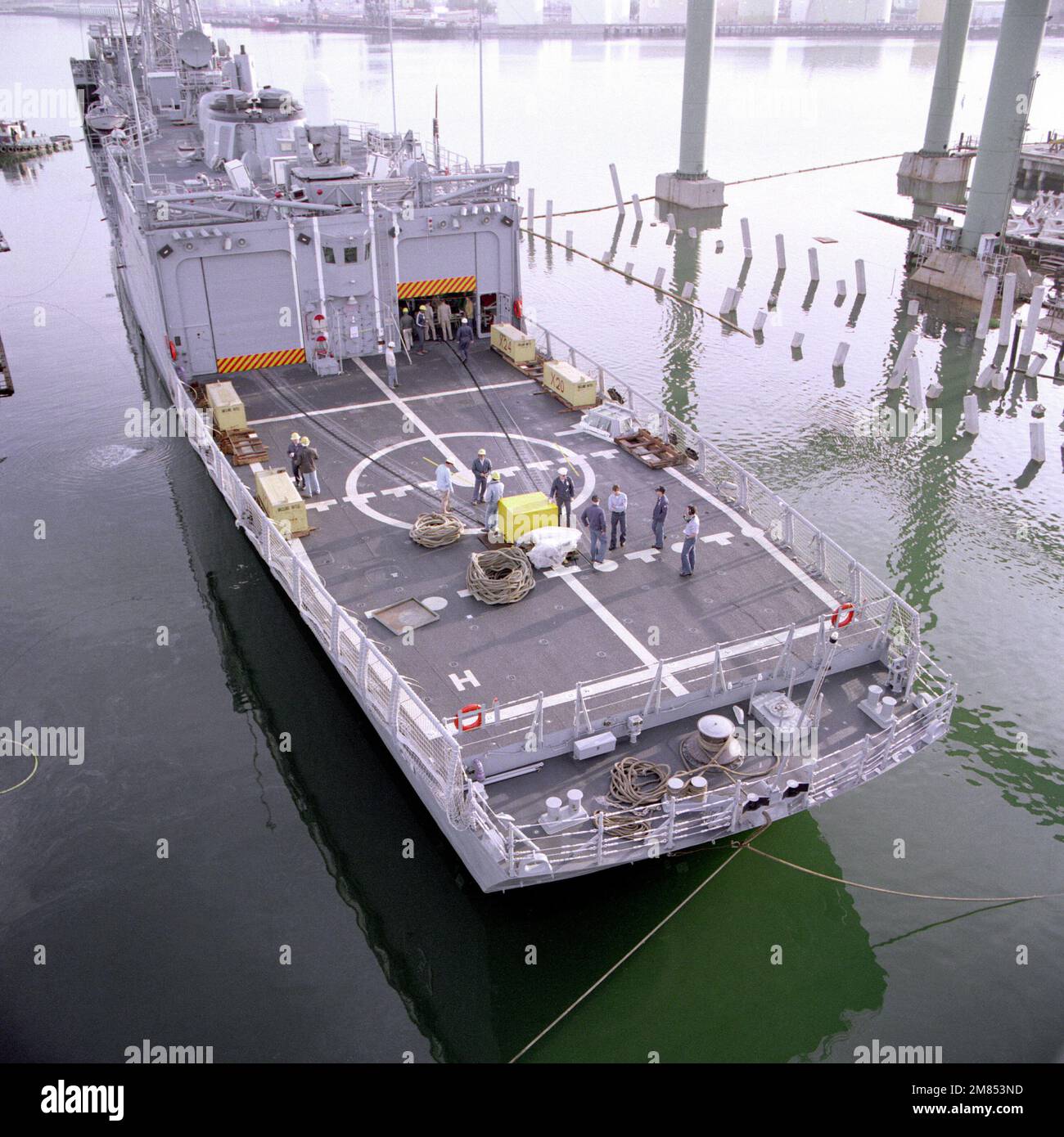 A port quarter view of the guided missile frigate REUBEN JAMES (FFG-57) during an inclining test. Base: Los Angeles State: California (CA) Country: United States Of America (USA) Stock Photo