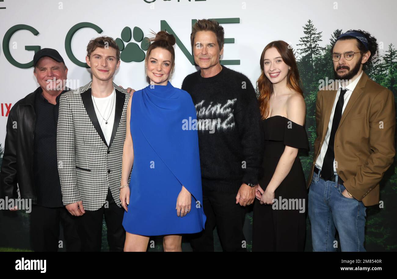 Los Angeles, Ca. 11th Jan, 2023. Stephen Herek, Johnny Berchtold, Kimberly Williams-Paisley, Rob Lowe, Savannah Bruffey, Nick Peine at the LA Premiere of Dog Gone at The Bay Theater in Los Angeles, California on January 11, 2023. Credit: Faye Sadou/Media Punch/Alamy Live News Stock Photo