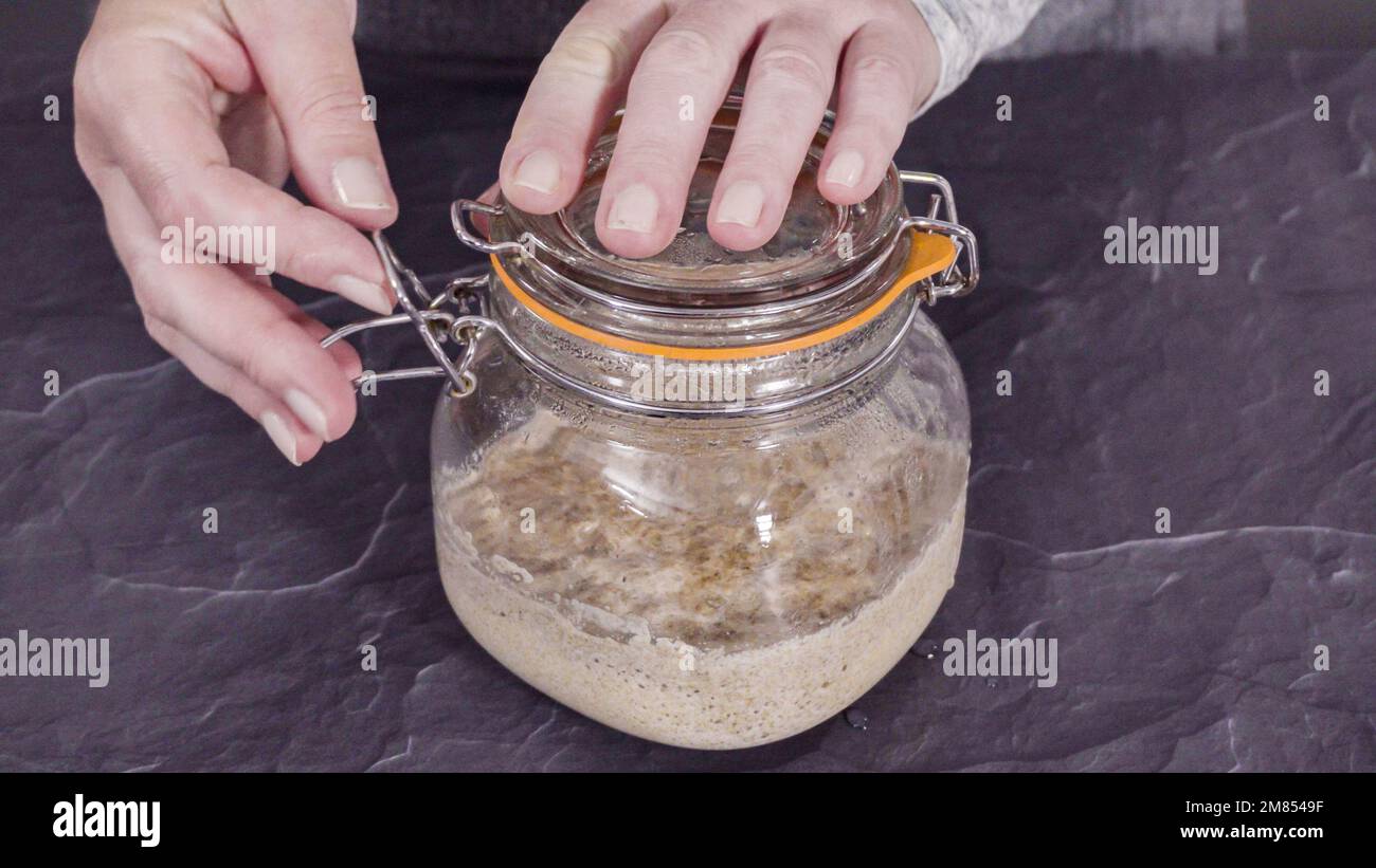 Best container for sourdough starter