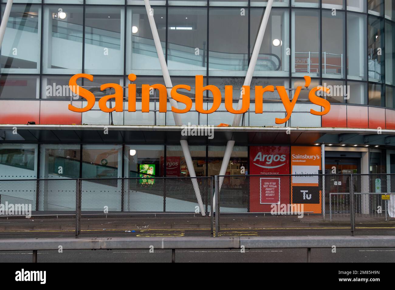 Sainsburys supermarket 2023 hires stock photography and images Alamy