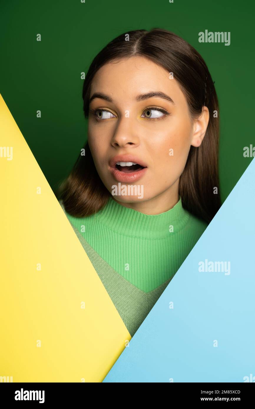 Shocked girl looking away hi-res stock photography and images - Alamy