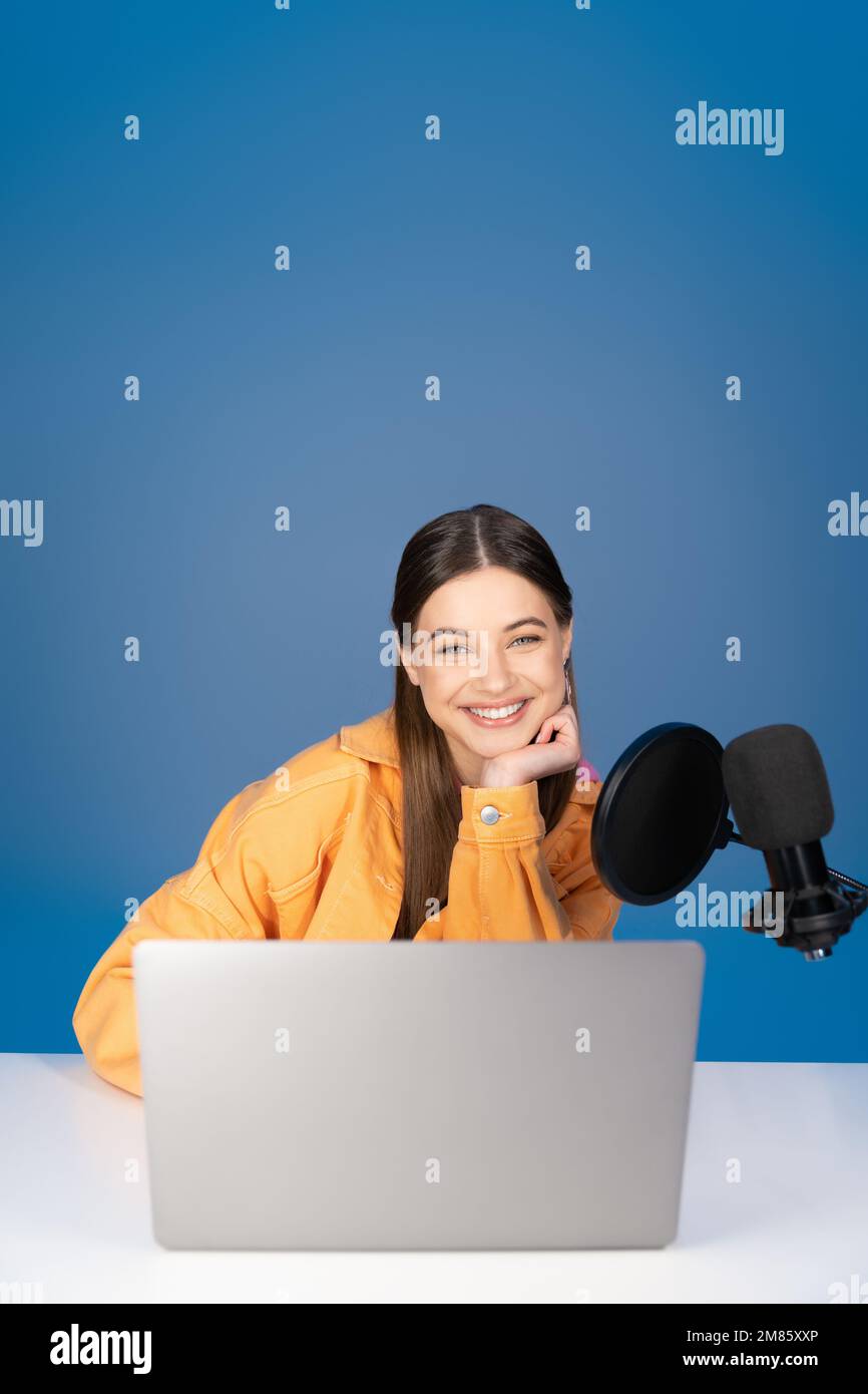 Smiling teenager girl studio hi-res stock photography and images - Alamy