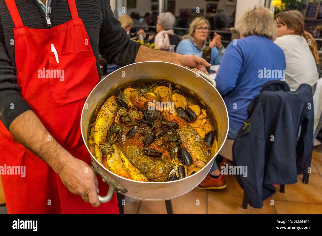 BOUILLABAISSE, LE MAURIN DES MAURES RESTAURANT, RAYOL CANADEL SUR MER