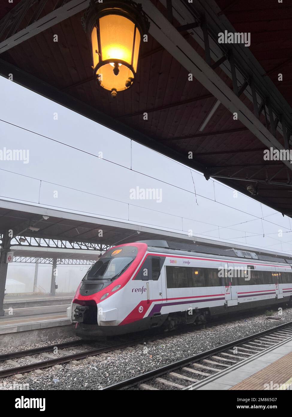 commuter train at Aranjuez station Stock Photo Alamy