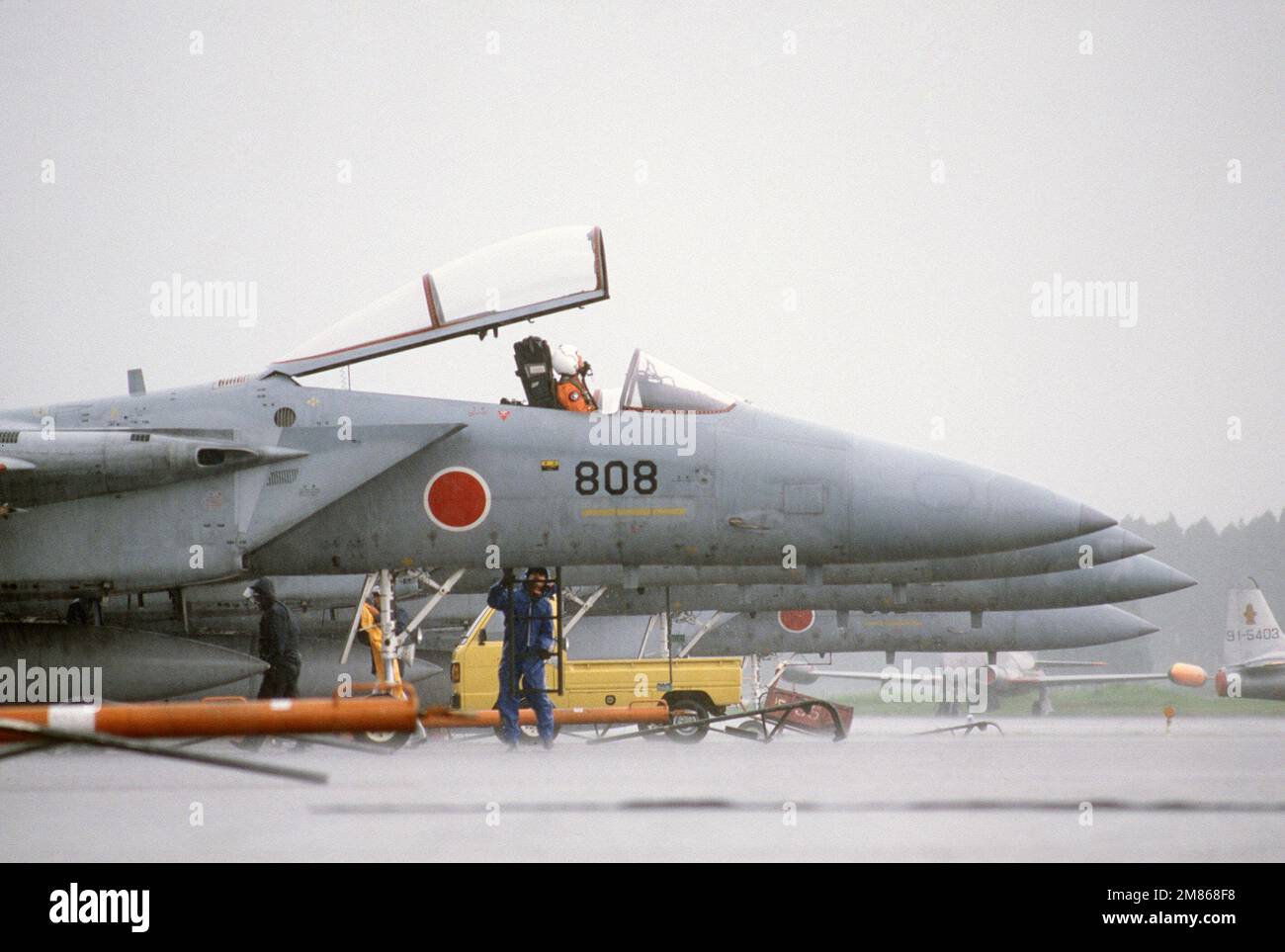 DF-ST-87-10576. Subject Operation/Series: COPE NORTH 86-4 Base: Nyutabaru Air Base State: Kyashu Country: Japan (JPN) Stock Photo