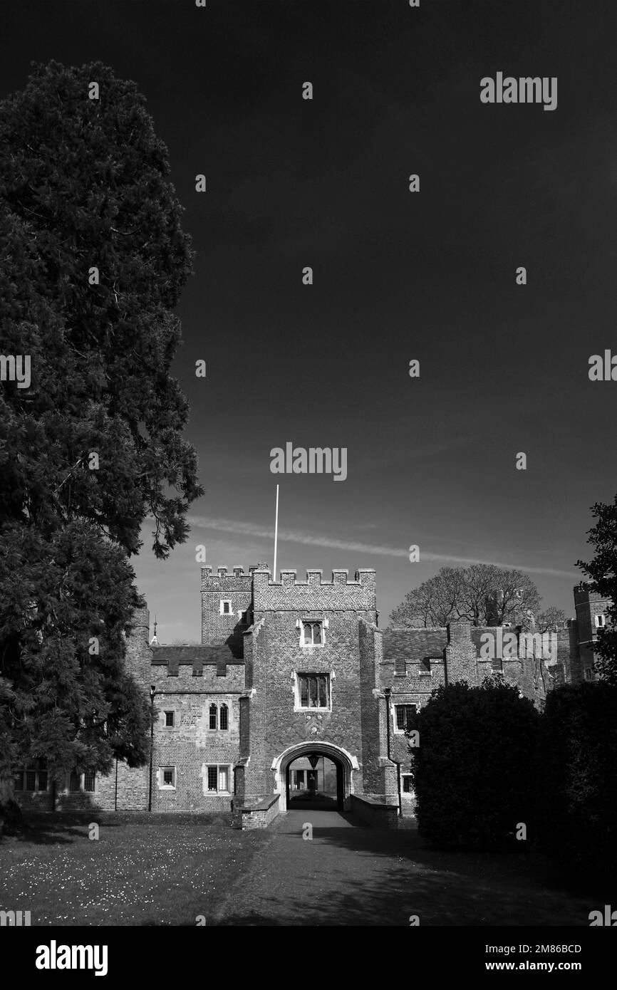 English fortified manor house Black and White Stock Photos & Images - Alamy