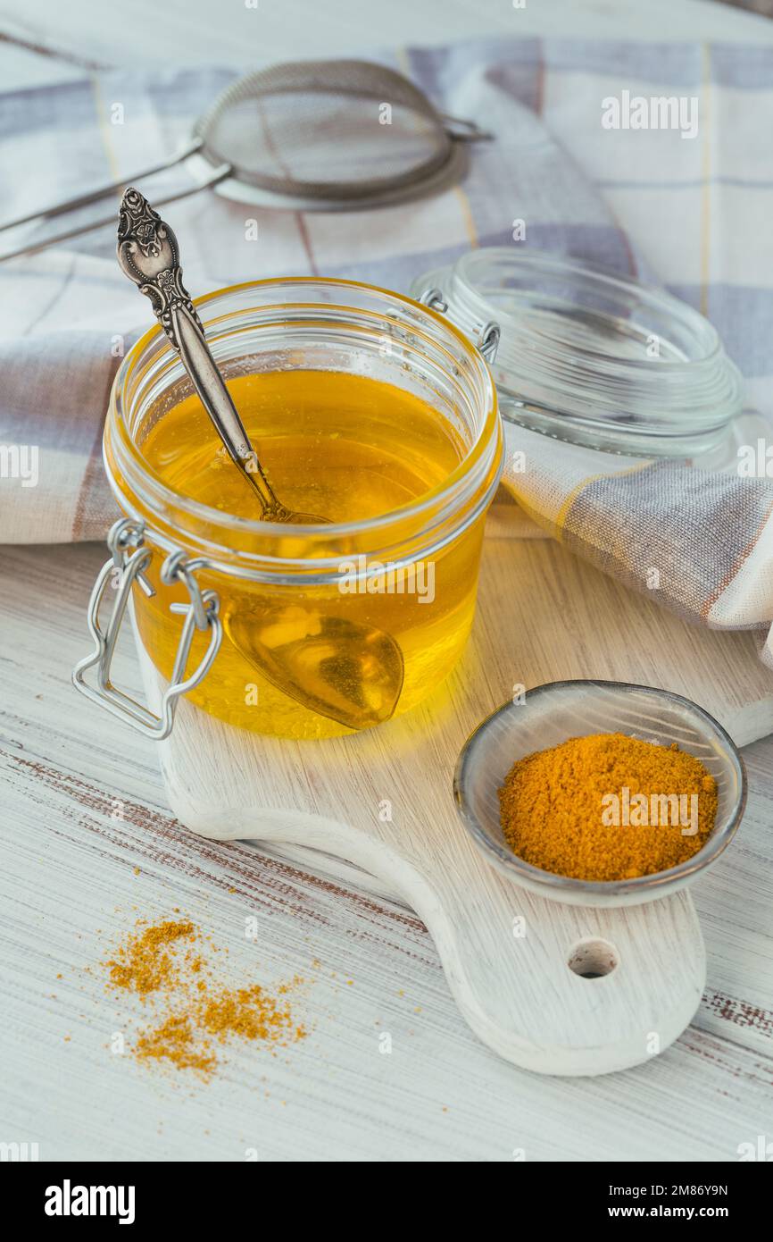 Oil and ghee hi-res stock photography and images - Alamy