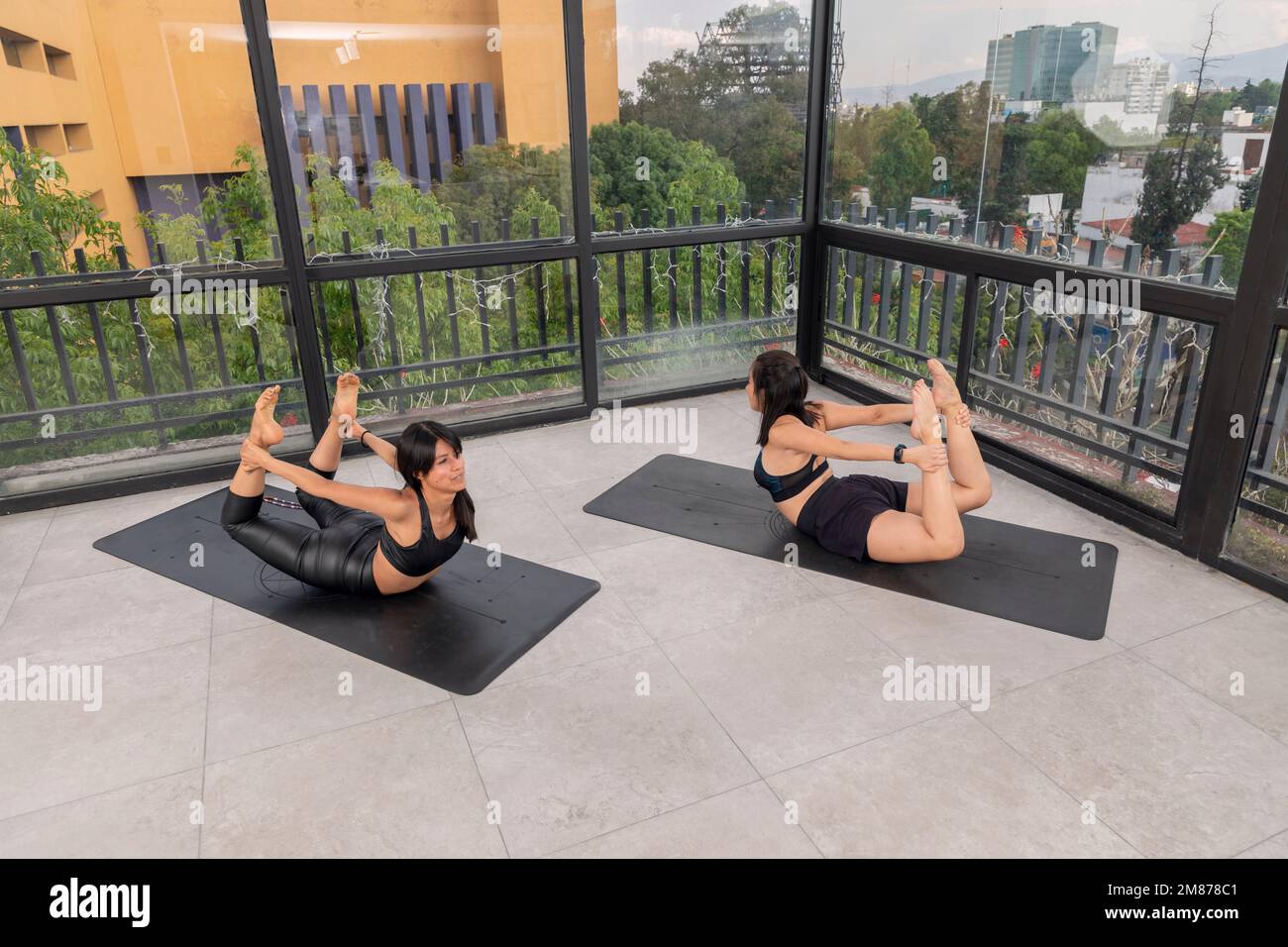 Yoga poses advanced hi-res stock photography and images - Alamy