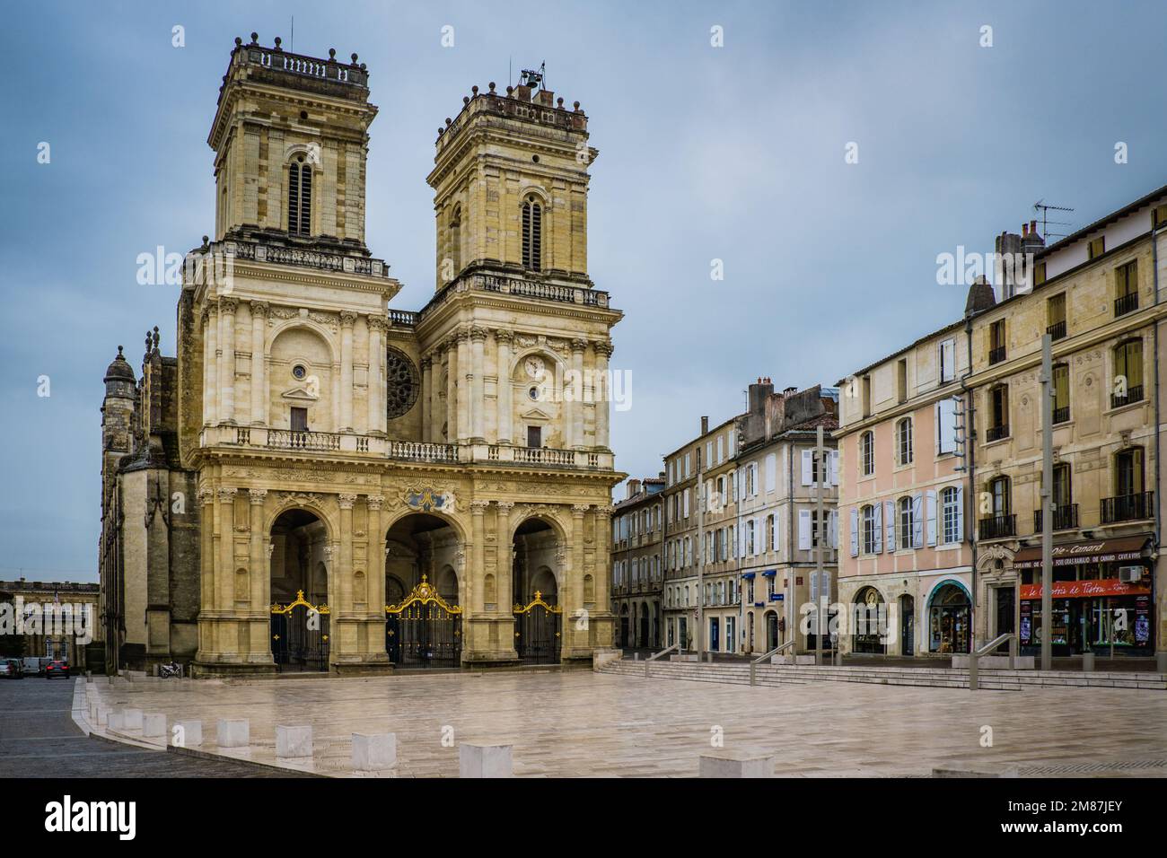 View on the Renaissance facade of the Saint Marie cathedral in Auch, in