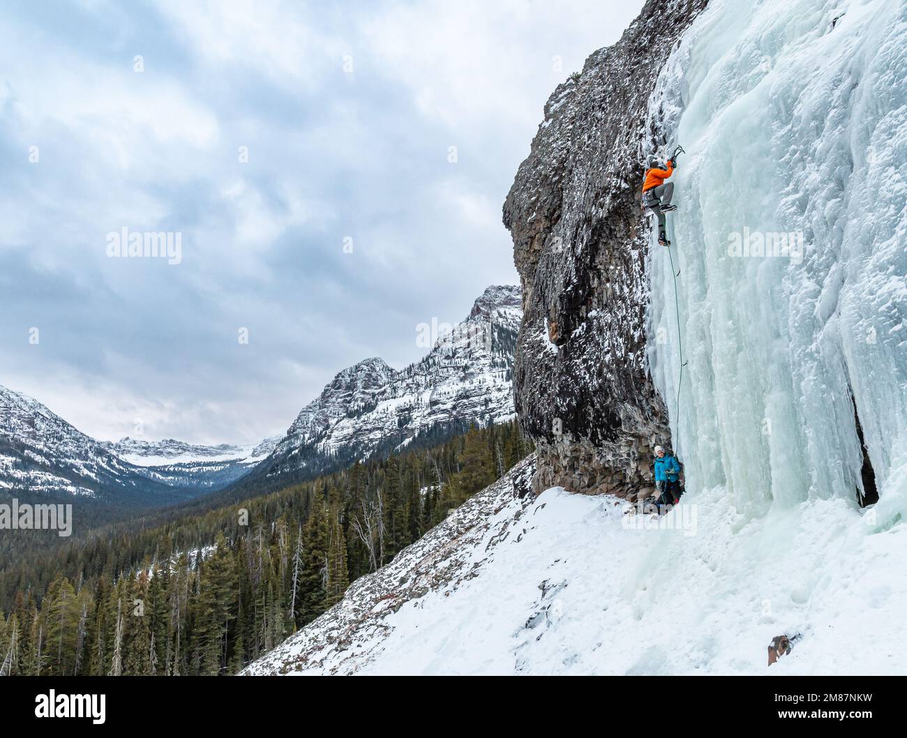 Jed er climbing the Fat One Ice climb WI3 Stock Photo Alamy