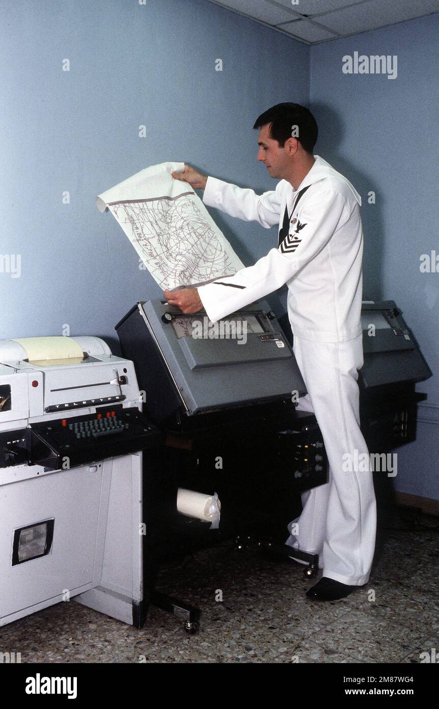 Telex machine hi-res stock photography and images - Alamy