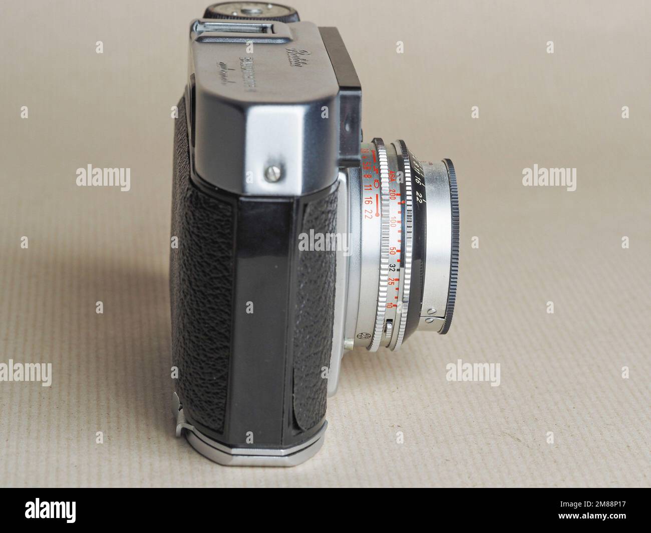 Germany. 13th Jan, 2023. In this photo illustration, Balda Baldinette II  Automatic camera is equipped with a 46mm Isco-Göttingen Color-Isconar 1:2.8  fixed lens, Prontor-Lux central shutter. The camera was manufactured by  Balda