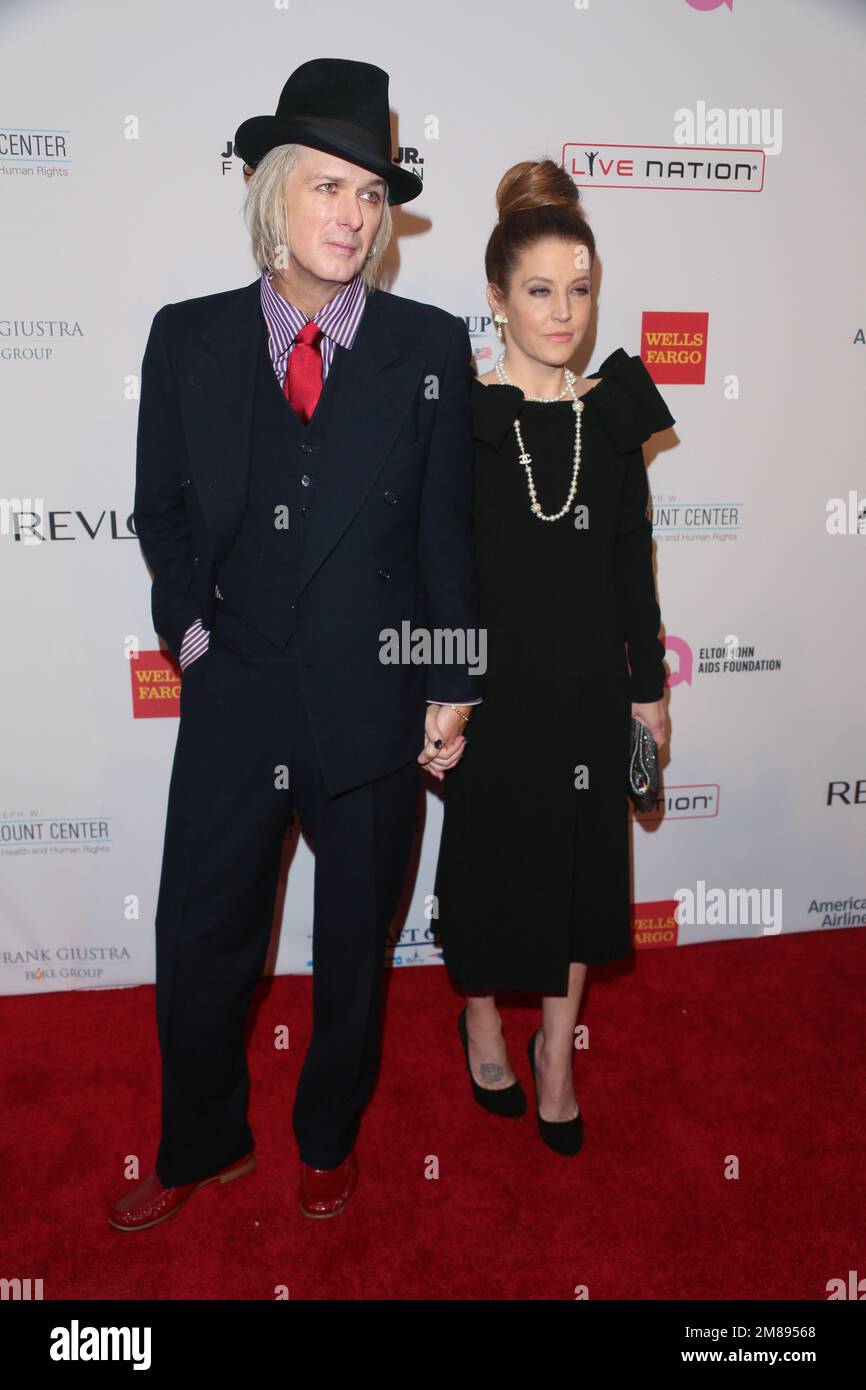 Michael Lockwood and Lisa Marie Presley attend the Elton John AIDS ...
