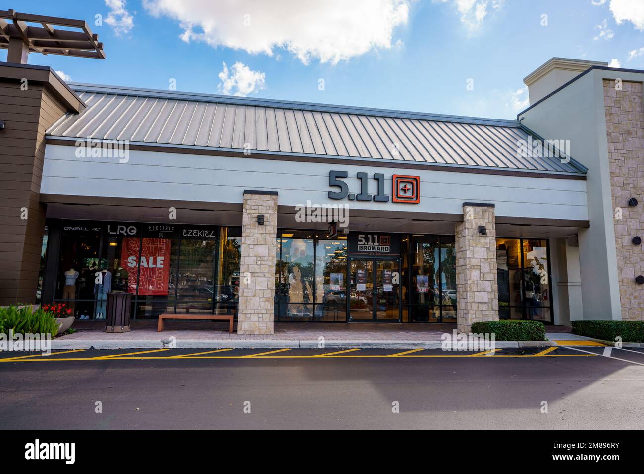 Davie, FL, USA January 12, 2023 Photo of shops and restaurants at Tower Shops outdoor mall