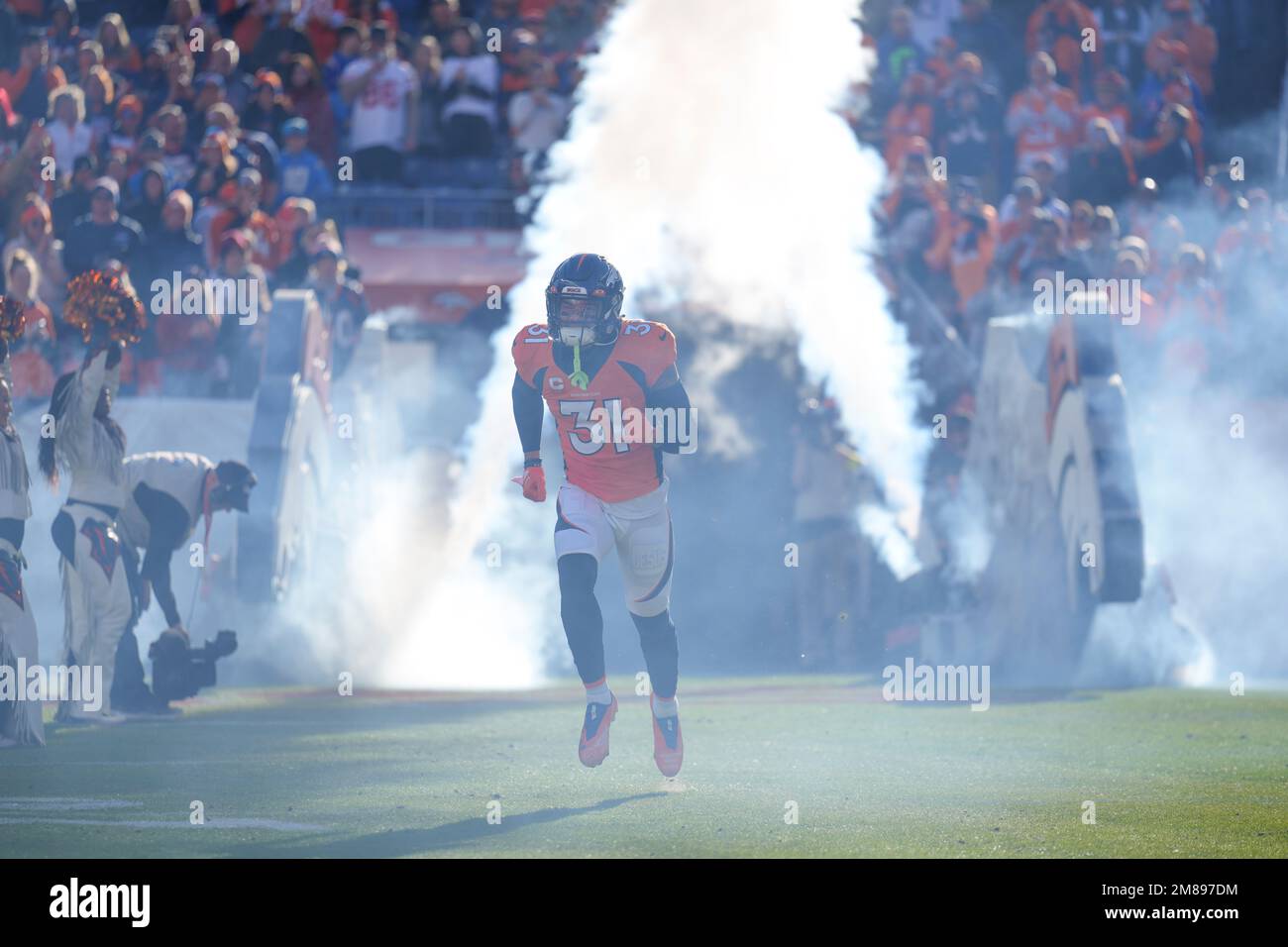 Denver Broncos safety Justin Simmons (31) takes the field before an NFL ...