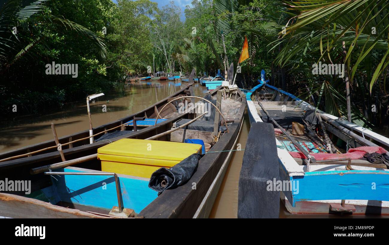 Traditional rivers hi-res stock photography and images - Alamy