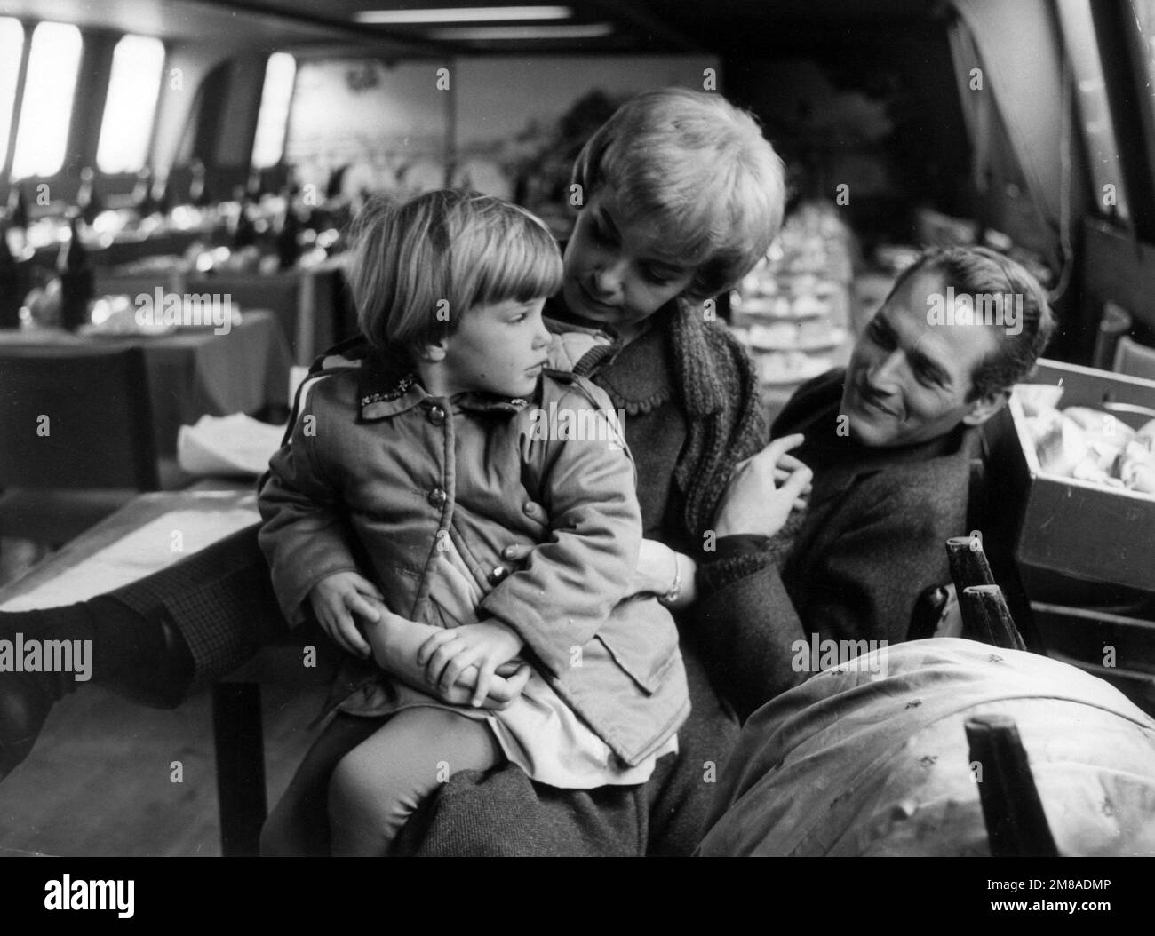 Paul newman joanne woodward family hires stock photography and images