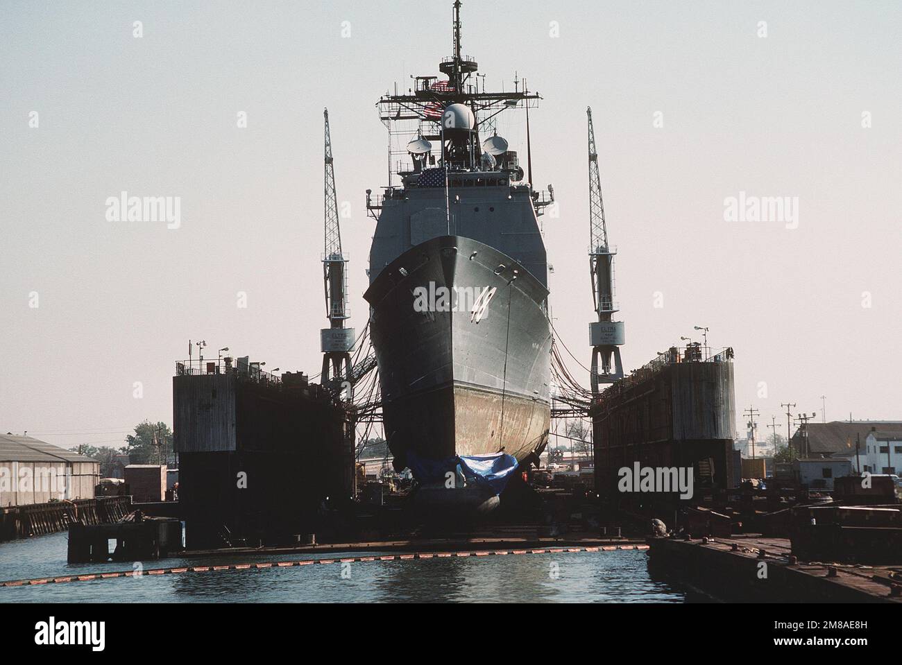 A bow on view of the guided missile cruiser USS YORKTOWN (CG 48