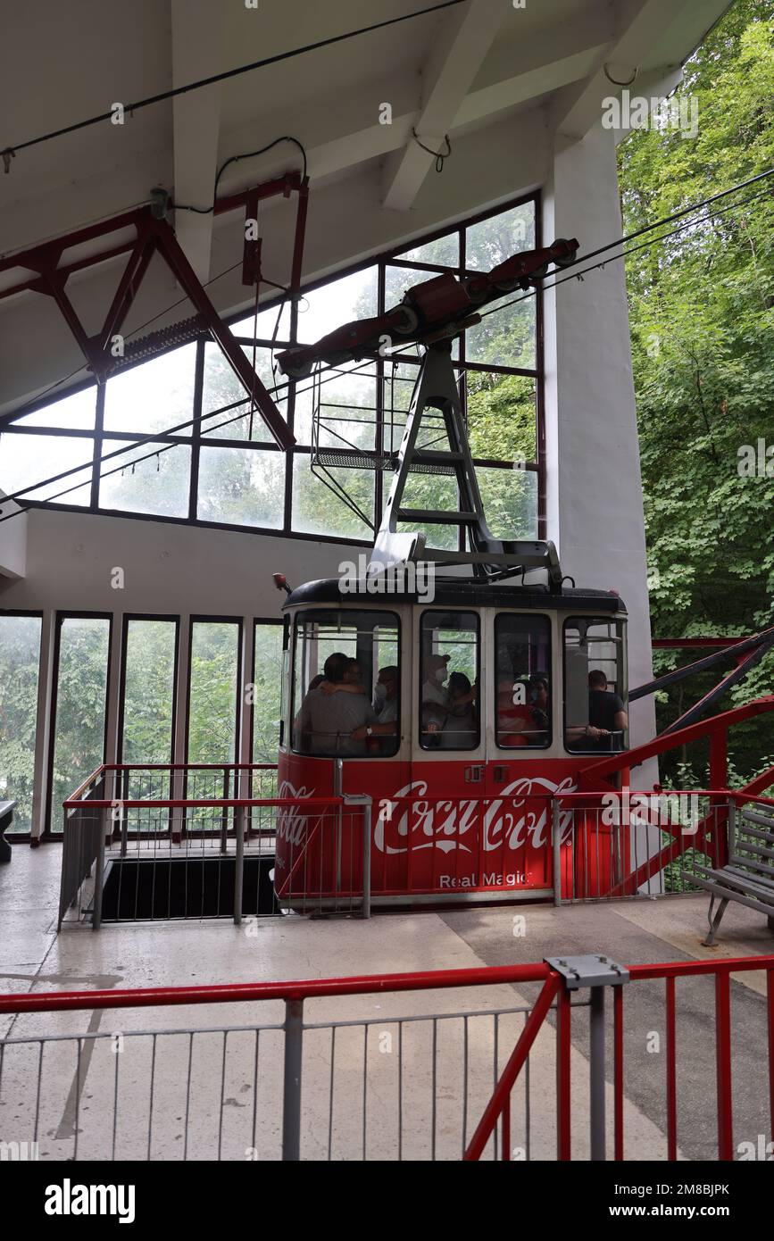 Full Muntele Tâmpa (Mount Tampa) cable car in the lower station with