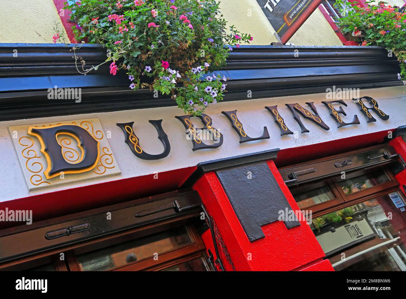 The Auld Dubliner bar, 24 - 25 Temple Bar District, Dublin, Eire, Ireland Stock Photo