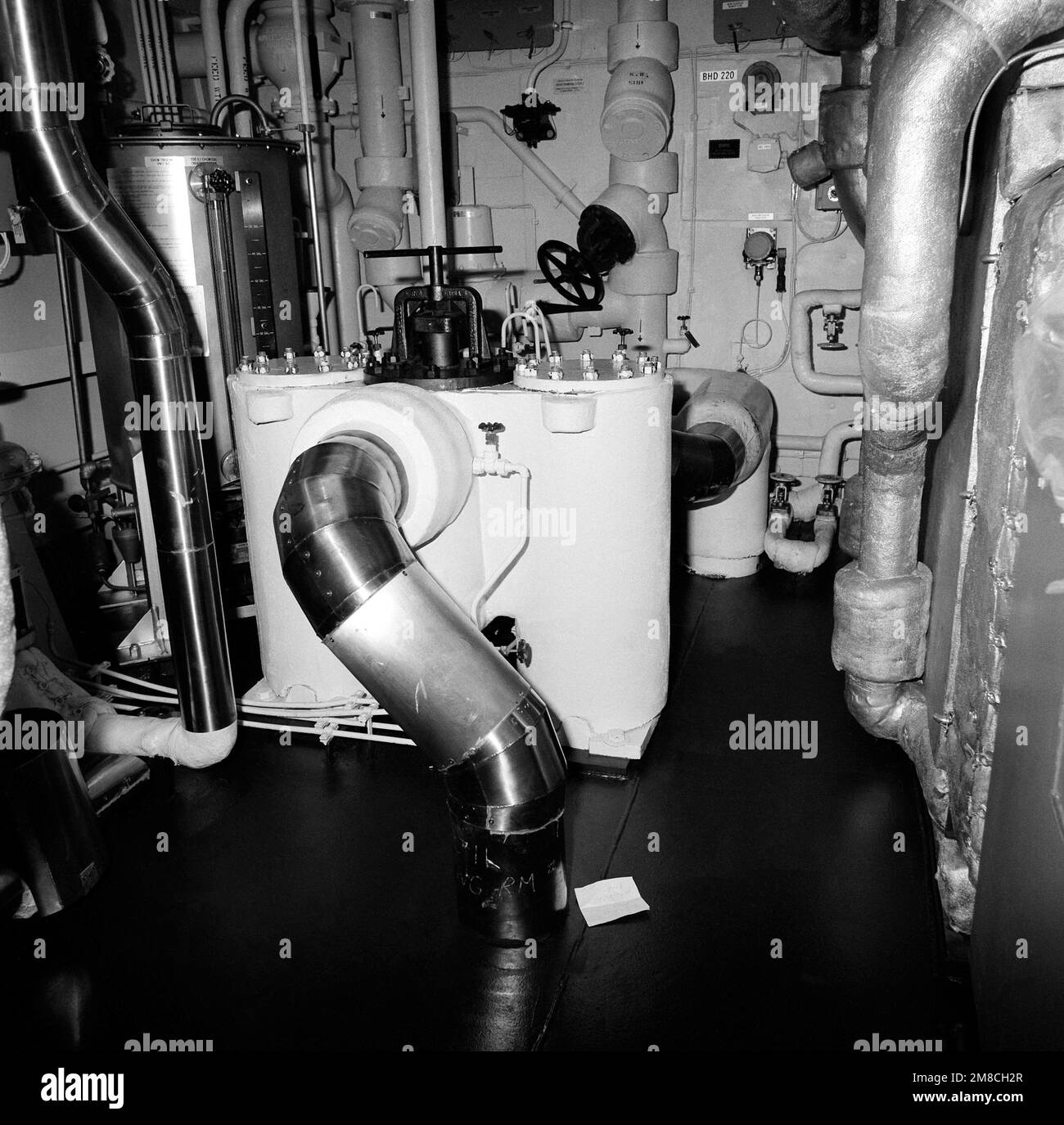 An interior view of the Main Engine Room No. 1 aboard the guided missile cruiser NORMANDY (CG 60) upon completion of construction. Base: Bath State: Maine (ME) Country: United States Of America (USA) Stock Photo