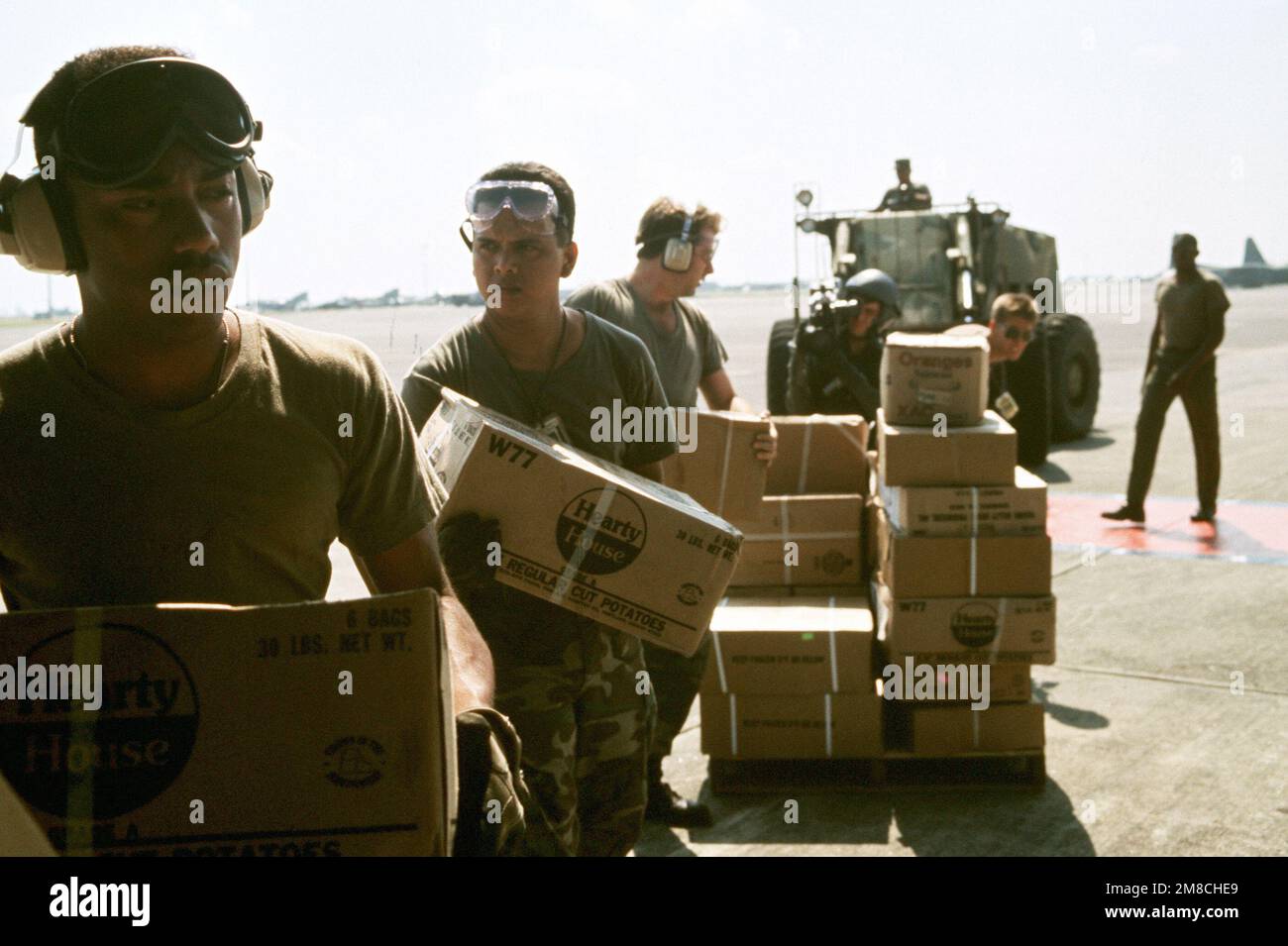 Armed forces philippines airmen hi-res stock photography and images - Alamy