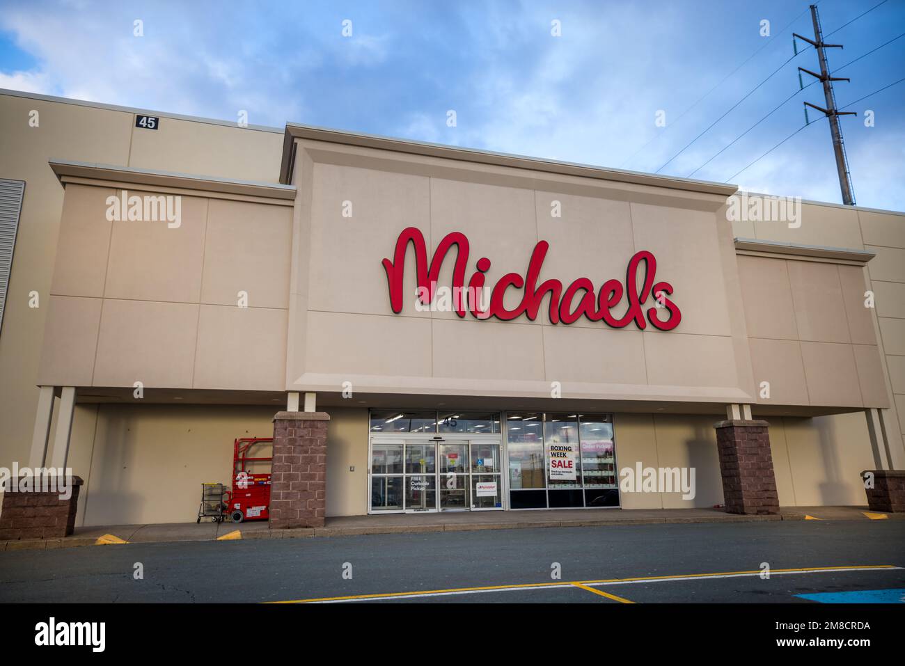 52 Michaels Craft Store Stock Photos, High-Res Pictures, and Images - Getty  Images