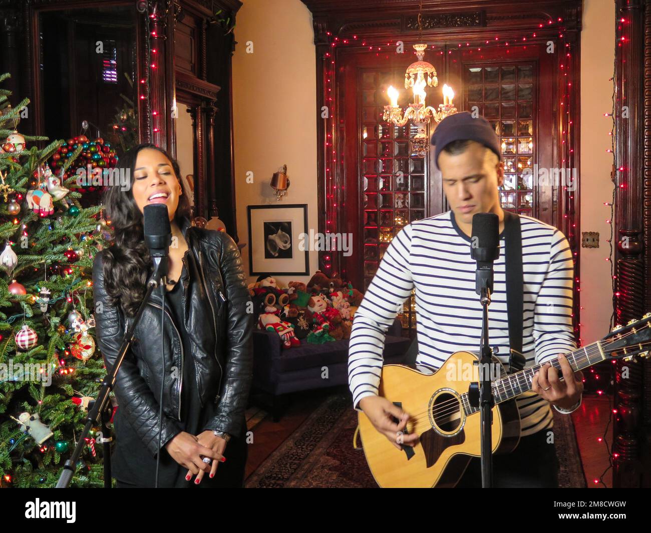Johnnyswim - Abner Ramierez and Amanda Sudano film a holiday session