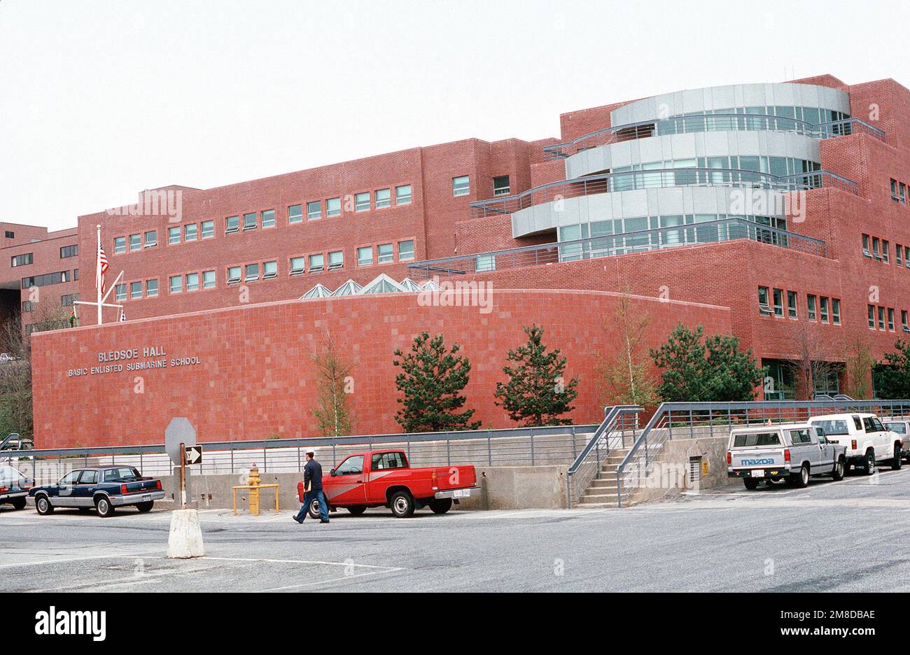 An exterior view of Bledsoe Hall at the Basic Enlisted Submarine School