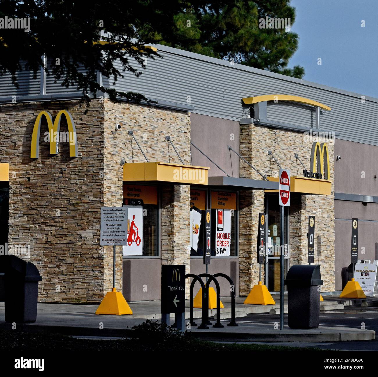 McDonald's fast food restaurant in Union City, California Stock Photo