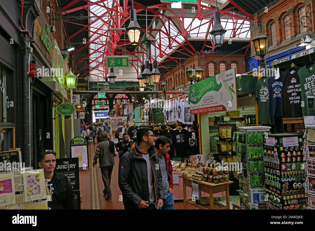 Shoppers at George's Street Arcade, South Great George's Street, Dublin, Eire Stock Photo